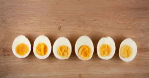 Quanto tempo cozinhar ovo: tabela completa do ponto perfeito da gema
